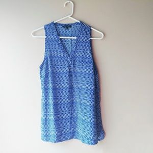 Anne Carson Blue Sleeveless Blouse